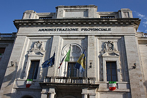 PICCOLI PASSI VERSO UNA RIFONDAZIONE DELLE PROVINCE