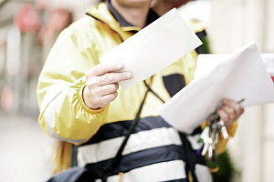 La notifica impersonale e collettiva agli eredi: tra obbligo e facoltà